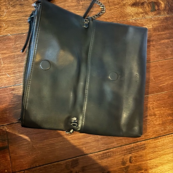 Aldo NWOT Black and Silver animal print  Women's clutch - Picture 4 of 7